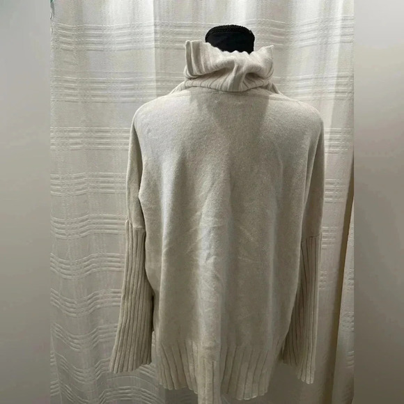 RAYA cream turtleneck sweater with split sides - Picture 2 of 9